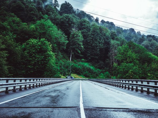 Comment configurer mon GPS pour une conduite plus sûre